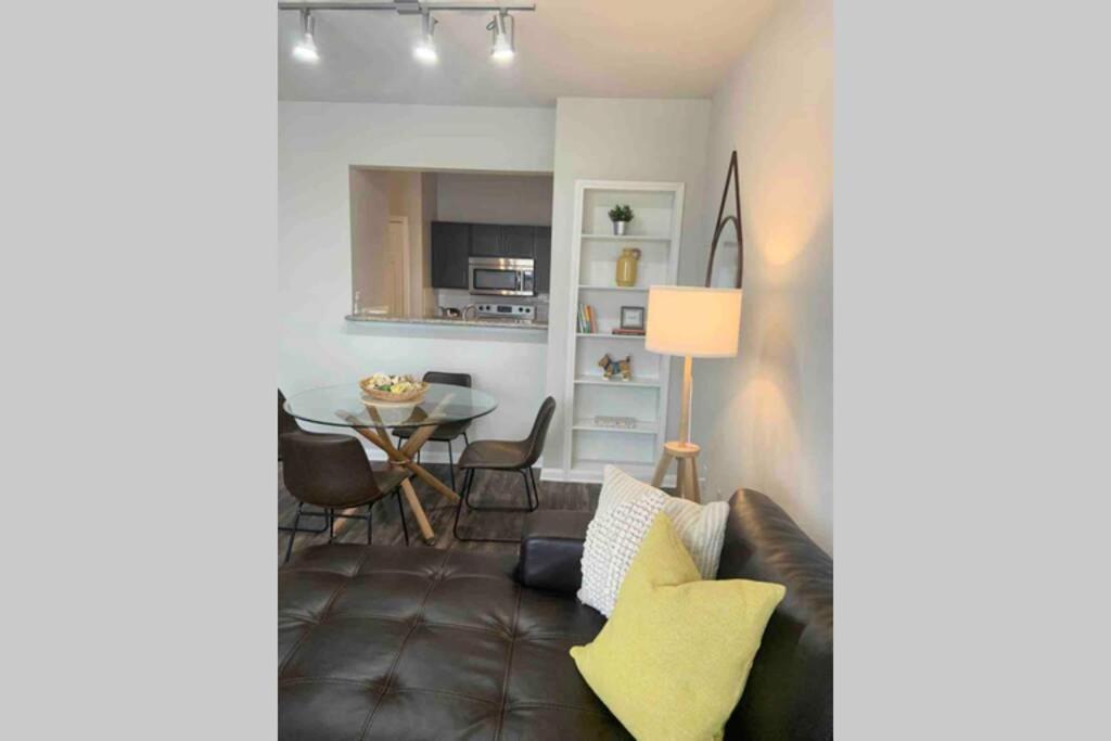 Newly Furnished 1Br Apartment W/ Hermann Park View Houston Exterior foto